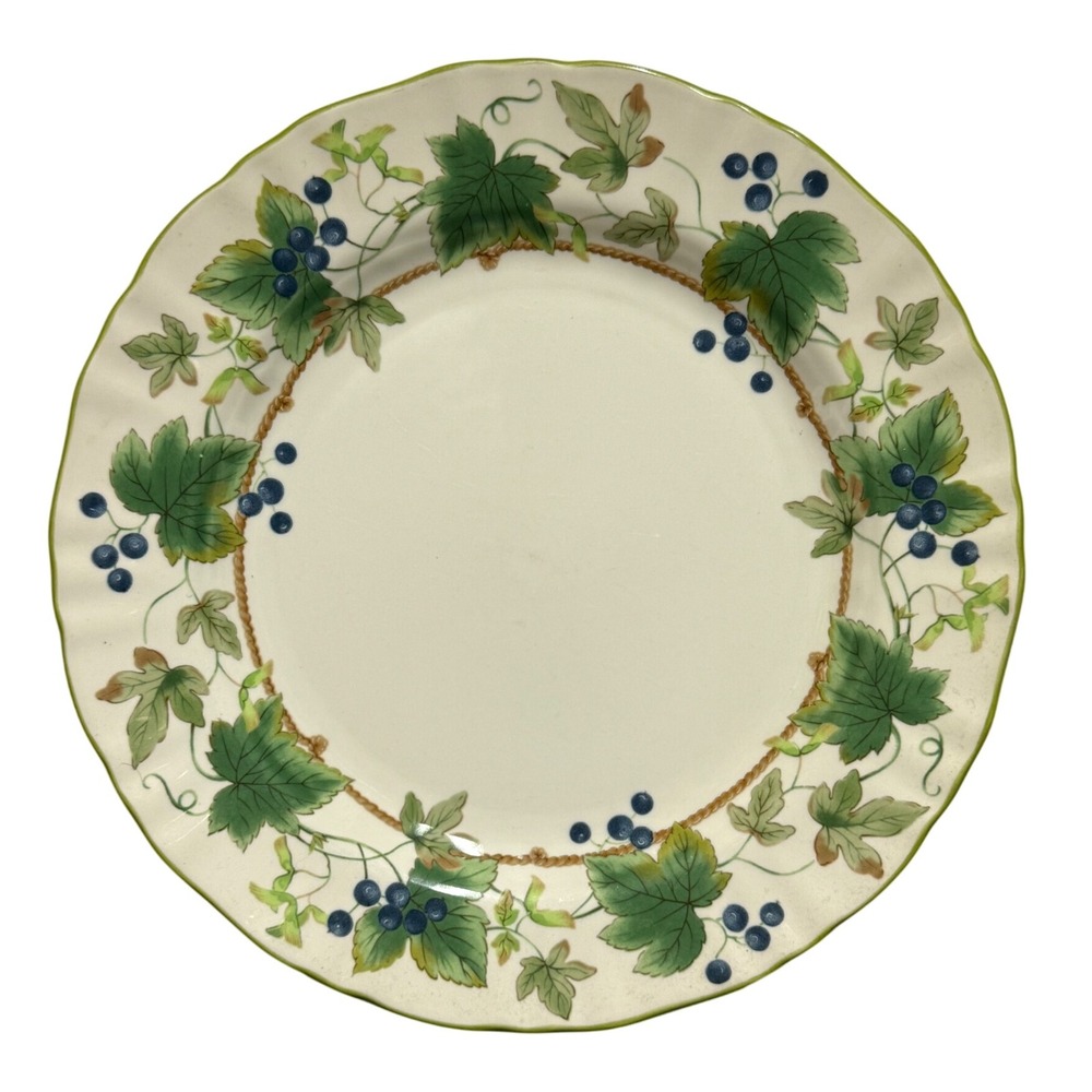 Mikasa Chelsea Vine DD002 Dinner Plate 11" Country Classics Green Leaf Vines‎